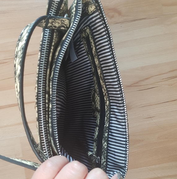 NWT Nine West Snakeskin Crossbody Purse - Picture 6 of 11